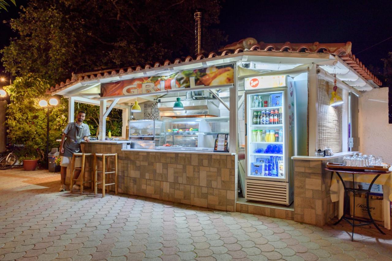 Des Roses Hotel Platanias  Exterior foto