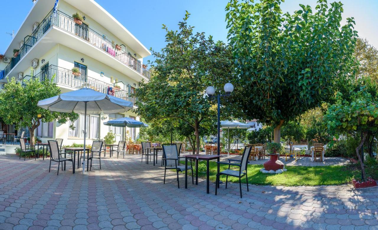 Des Roses Hotel Platanias  Exterior foto